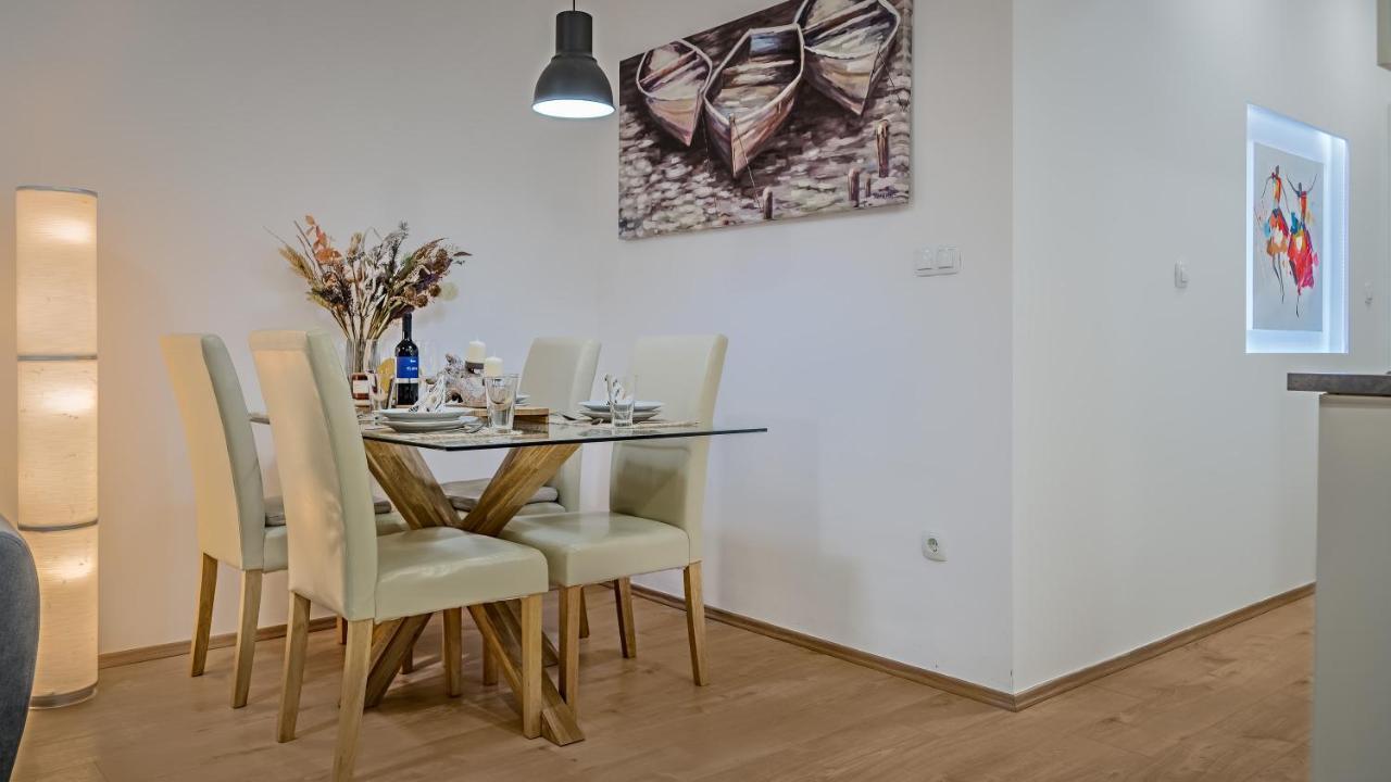 Brand New Apartment In City Center, Big Terrace Zagreb Exterior photo